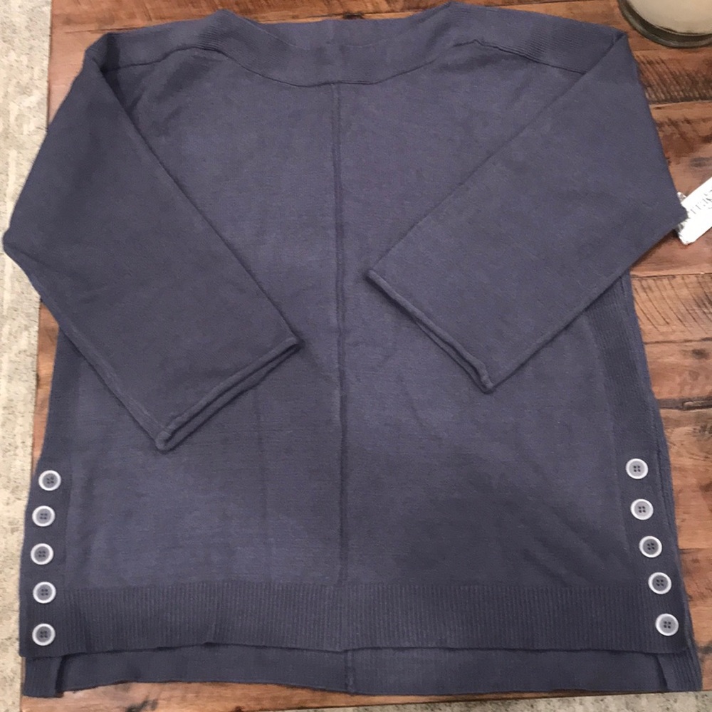 NWT Womens 3/4 Sleeve Sweater